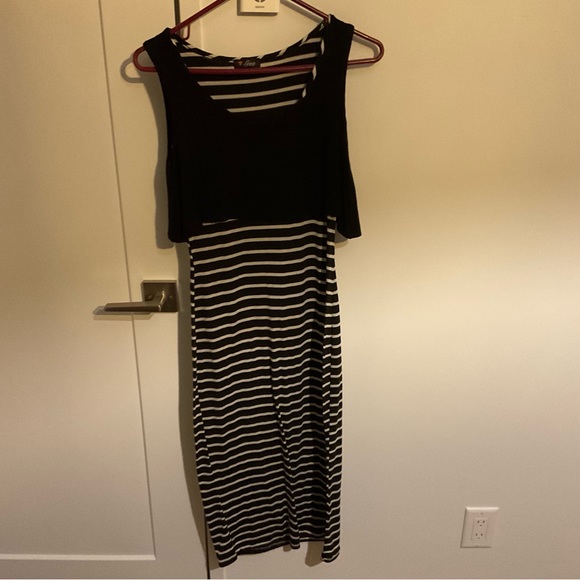 Black and white striped maxi dress - Picture 1 of 3